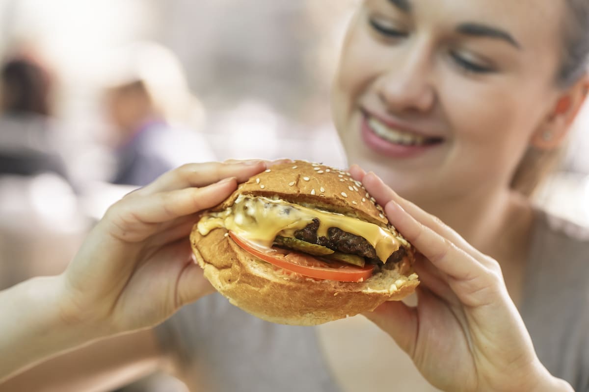 McDonald's ofrecerá hamburguesas doble de queso a solo US$0,50 por el National Chesseburger Day