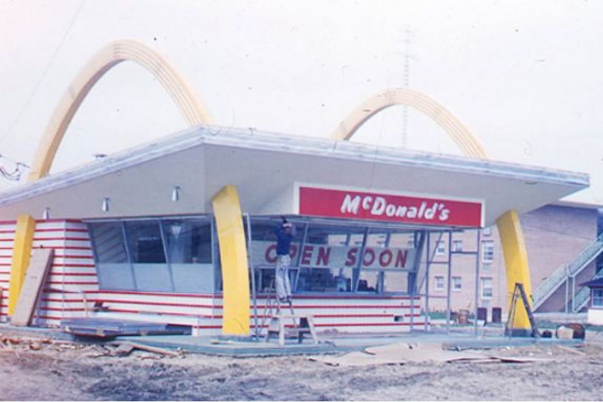 McDonald’s se destacó por ofrecer un servicio novedoso de comida rápida