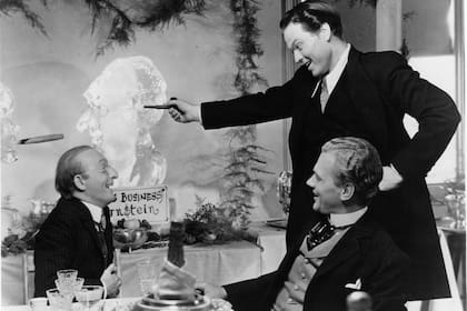 "Me atrevo a sospechar, sin embargo, que Citizen Kane perdurará como 'perduran' ciertos films de Griffith o de Pudovkin, cuyo valor histórico nadie niega, pero que nadie se resigna a rever", escribió de El Ciudadano, la película de Orson Welles