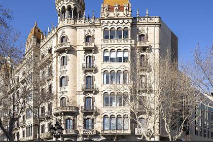 ME Barcelona, en la esquina entre Passeig de Gràcia y la calle de Casp, Barcelona