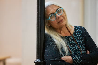 "Me costó mucho superar el hecho de que mis padres nunca me contaran la verdad. Me lo negaron siempre, aunque yo pedía que me lo contaran. Tenía 40 años cuando lo supe y fue una liberación", asegura