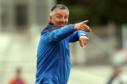 "Me da mucha pena todo lo que pasa con Diego, porque era un gran jugador pero por lo que hizo fuera de la cancha terminó no siendo un ejemplo para las nuevas generaciones", dijo sobre Maradona Ivkovic, quien a los 59 años es entrenador del Inter Zapresic, de una liga croata que cuenta con