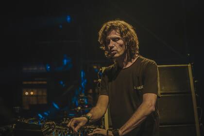 "Me echaron de muchísimas discotecas porque estaba empecinado en poner música house", recuerda Hernán Cattáneo