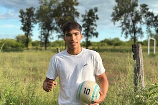Tiene 18 años, entrena en el monte chaqueño y sueña con sacar a su familia de la pobreza
