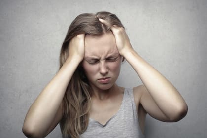 “¿Me parece a mí o soy la persona más fea del mundo?”: qué es la fase lútea y cómo afecta a las mujeres.