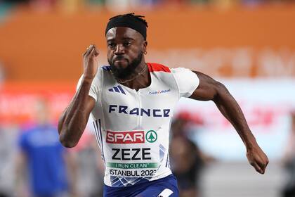 Méba Mickaël Zeze, el atleta contratado para correr a los "ladrones"