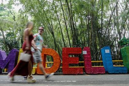 El Poblado, el exclusivo sector de Medellín que se convirtió en el epicentro del turismo sexual que desborda la ciudad