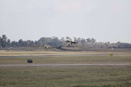 Media day sistema de armas F16 en area Material Rio Cuarto , Cordoba presentacion de los 6 primeros aviones de 24 comprados a Dinamarca