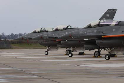 Media day sistema de armas F16 en area Material Rio Cuarto , Cordoba presentacion de los 6 primeros aviones de 24 comprados a Dinamarca