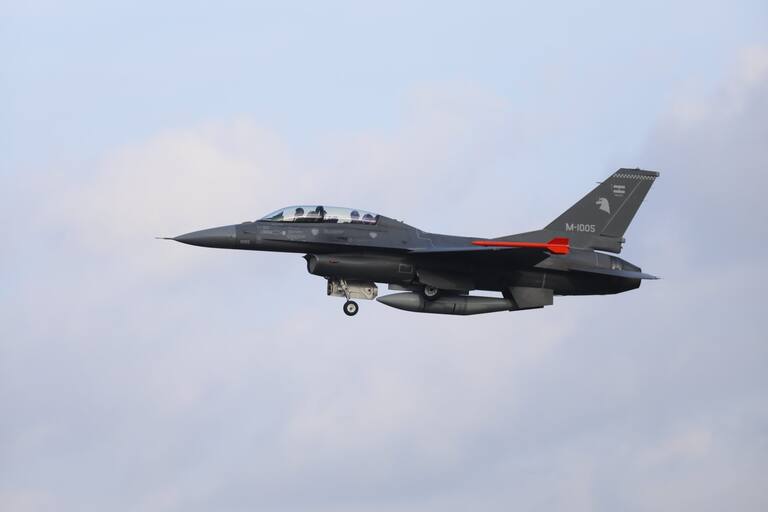 Media day sistema de armas F16 en area Material Rio Cuarto , Cordoba presentacion de los 6 primeros aviones de 24 comprados a Dinamarca