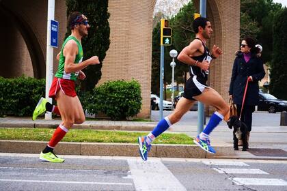 Media maratón Barcelona 2013, Marc Roig en el aire