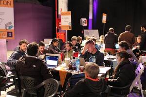 Media Party reúne a periodistas, programadores y empresas para trabajar la innovación en medios con IA