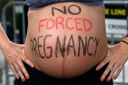 Medicaid y los planes estatales solo cubren abortos si la vida de la paciente está en riesgo