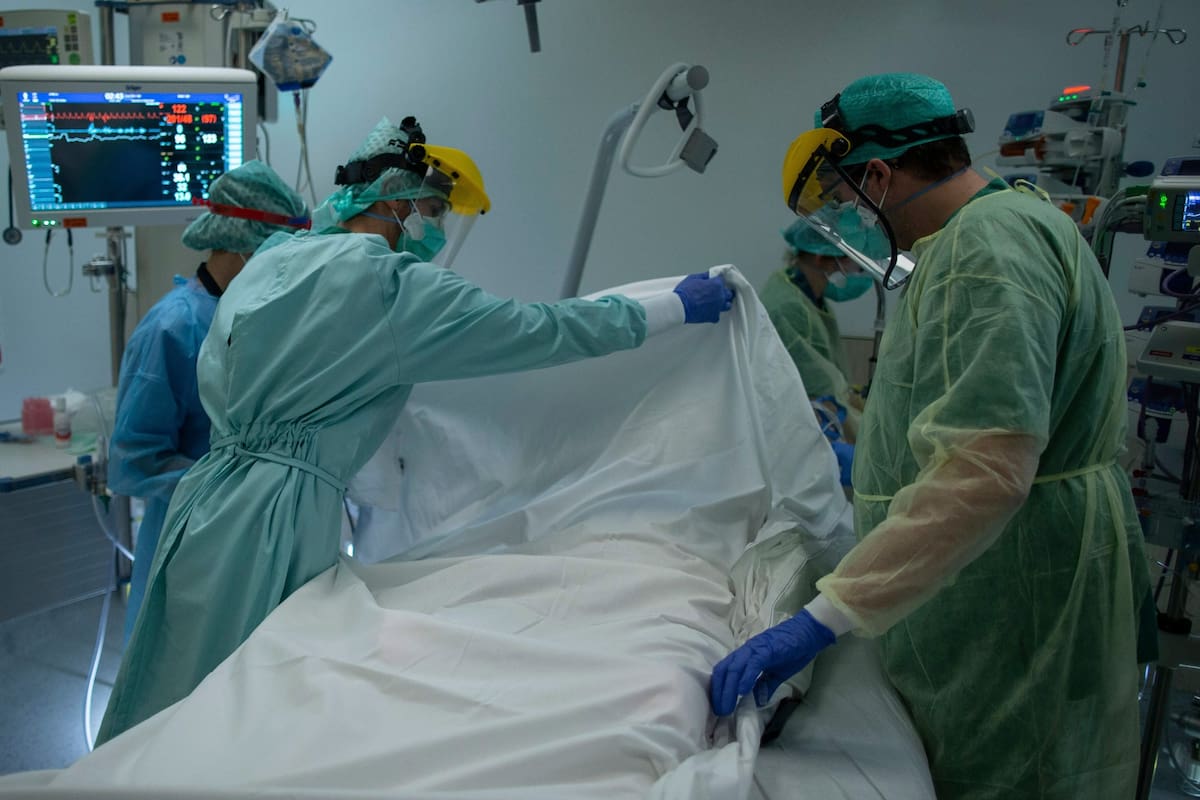 Médicos se pronunciaron contra la "dictadura de la infectología"