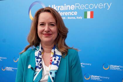 Medidas más estrictas sin abordar causas de la migración es "corto de miras", dice jefa de la OIM