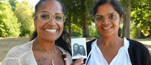Fueron mejores amigas durante una década, hasta que una prueba de ADN reveló que eran hermanas