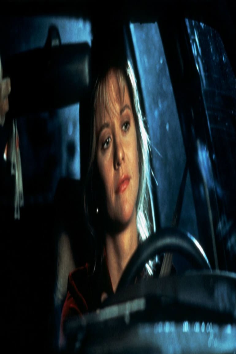 Meg Ryan es Annie, la periodista que no puede dejar de pensar en Sam, esa voz en la radio