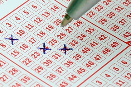 Estos son los números elegidos por la IA para el Mega Millions
