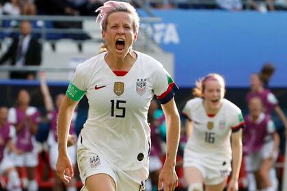 Megan Rapinoe es bicampeona mundial con la selección femenina de fútbol de EE.UU.