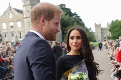 Meghan Markle contó en uno de los capítulos de su pódcast que su esposo fue quien la puso en contacto con un especialista en salud mental para salir de varios baches que tuvo a lo largo de su vida