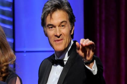 Mehmet Cengiz Öz,? conocido profesionalmente como Dr. Oz, prescribe sexo de manera regular a las parejas durante la cuarentena