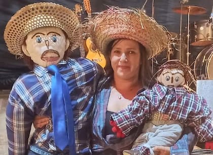 Meirivone cosió a su hijo Marcelinho con sus propias manos