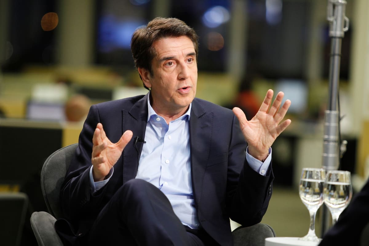 Melconian criticó al vacunación VIP y la gestión del actual Gobierno.