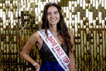 Melisa Raouf competirá para ser Miss Inglaterra sin utilizar maquillaje