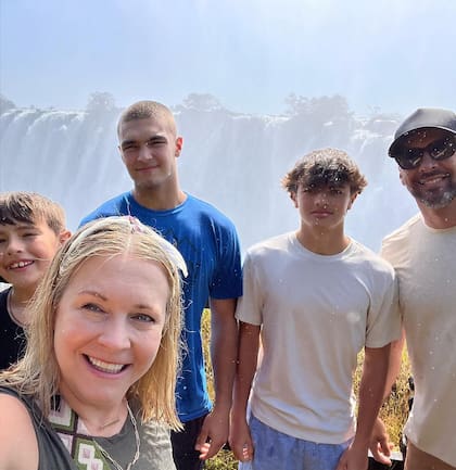 Melissa Joan Hart junto a su familia de vacaciones este verano en Estados Unidos