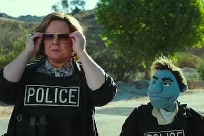 Melissa McCarthy en ¿Quién mató a los Puppets?, una de las películas más nominadas en los Razzies, los premios a lo peor de la producción cinematográfica
