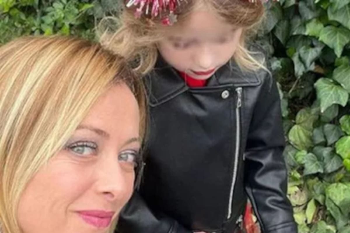 Meloni, junto a su hija Ginebra, que actualmente tiene 8 años