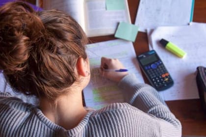 Memorizar y estudiar por horas puede no ser efectivo (Foto:iStock)