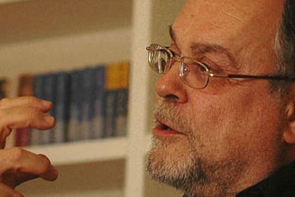Mempo Giardinelli integra el grupo de intelectuales kirchneristas
