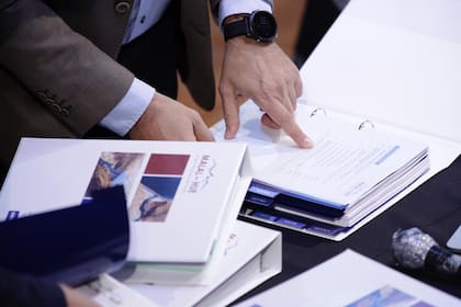 Las tres condiciones de la oferta de Arc Energy estaban vinculadas a la deuda de Impsa, los contratos que tiene con sociedades del Estado y obligaciones de la firma con el fisco.