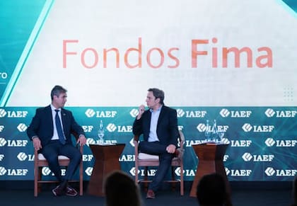 Menem en el evento de la IAEF