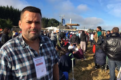 Menéndez lidera Barrios de Pie