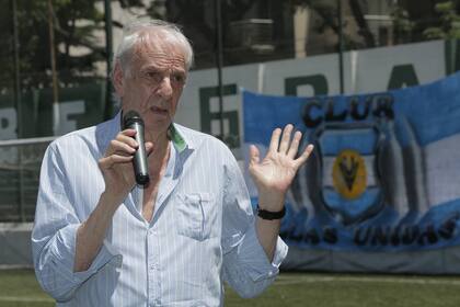 Menotti cuestionó las declaraciones de Gallardo sobre la vuelta a los entrenamientos