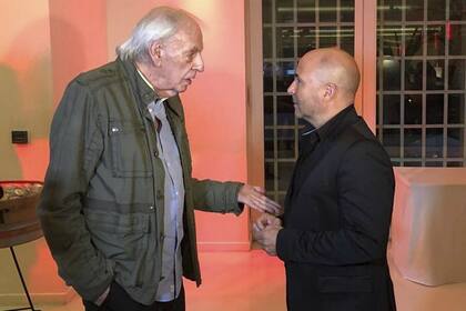 Menotti y Sampaoli cruzaron unas palabras en la presentación de la escuela de entrenadores del campeón del mundo 1978
