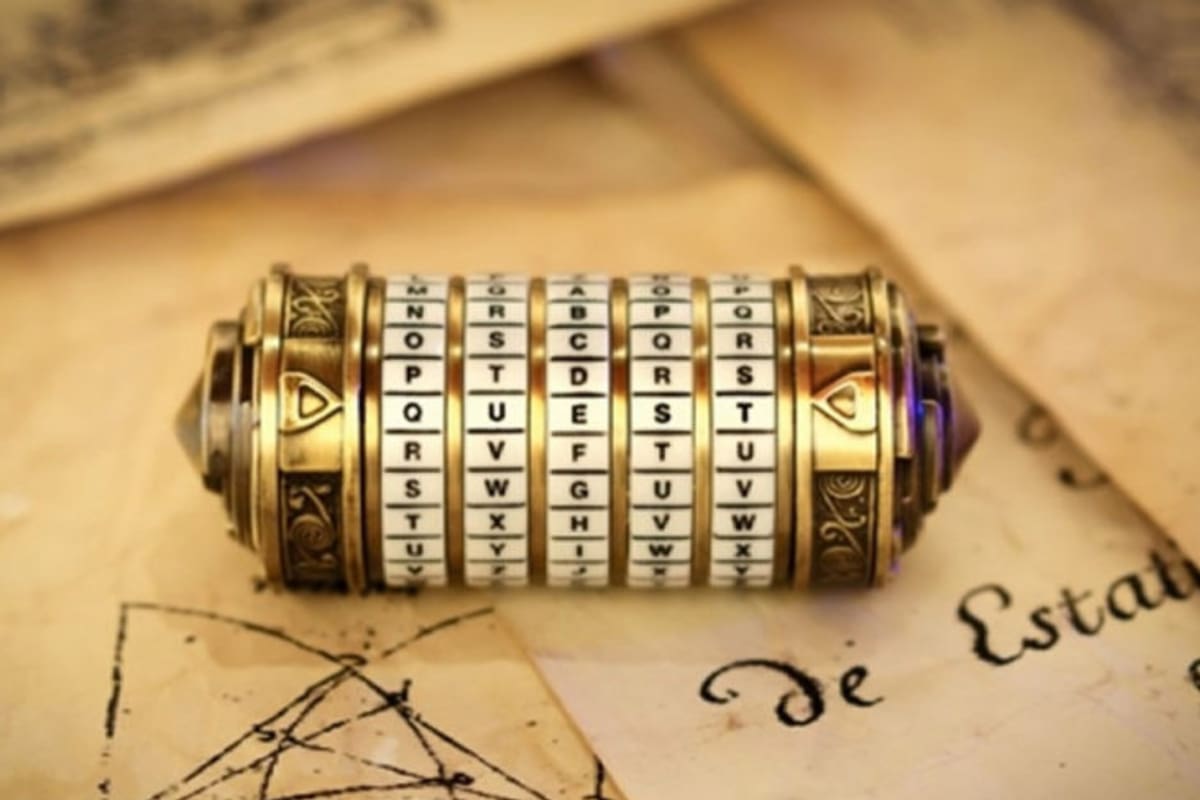 Mensajes cifrados creados especialmente para el lector