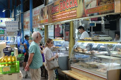 Un sábado pueden llegar a atender 2500 clientes entre las 10 y las 14.