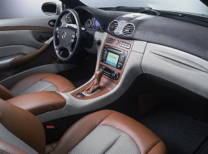 Mercedes-Benz CLK Giorgio Armani Design Car (gentileza Classic Driver Magazine)