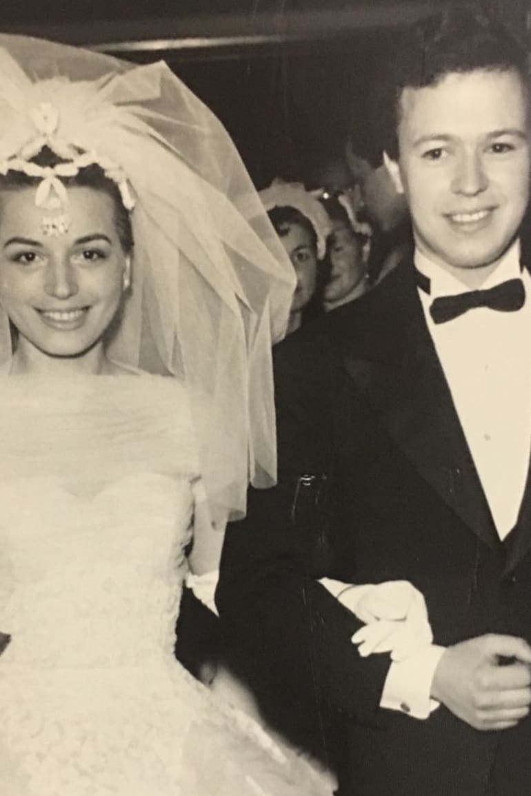 Mercedes López Paredes y Miguelito Romano, "El Cóndor", el día de su boda, en 1958