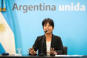 Mercedes Marcó del Pont, ayer, al anunciar un beneficio extra para los jubilados
