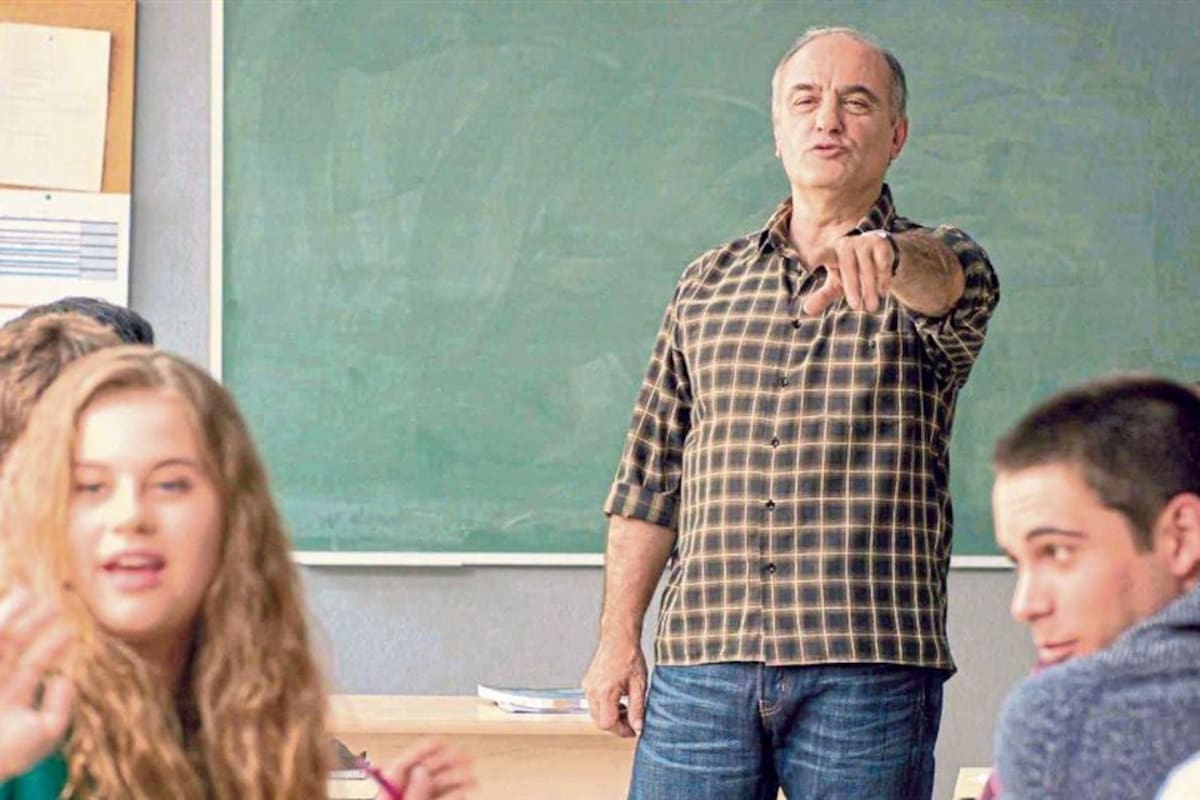 Merlí, la serie de culto con ribetes filosóficos con Francesc Orella