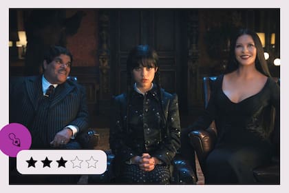 Merlina, serie original de Netflix, con Luis Guzmán, Jenna Ortega y Catherine Zeta Jones