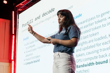 “La IA necesita más transparencia”, dice Merve Noyan sobre el hackeo a Hugging Face, en su paso por Argentina