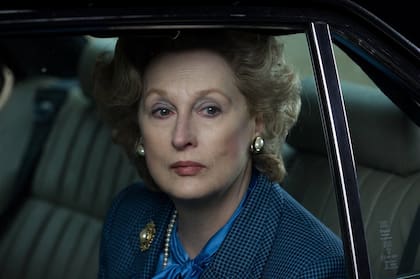 Como Margaret Thatcher en La dama de hierro, papel que le valió un Oscar.