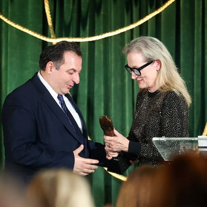Meryl Streep fue la encargada de entregar uno de los galardones.