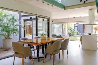 Una casa abierta y de líneas puras pensada para adaptarse a la futura vida familiar
