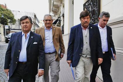 Mesa de enlace, Alberto Fernández, Durañona